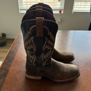 Ariat Men’s Tycoon Western Boot Bar Top Brown Wide Square Toe size 10D Used